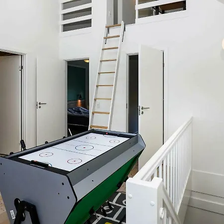 Four-bedroom Holiday In Blavand 16